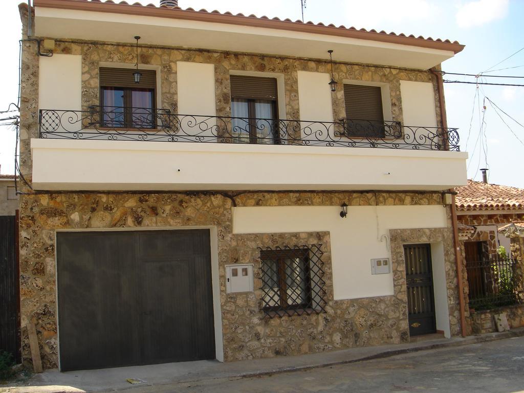 Apartamentos Serrano Ribatajada المظهر الخارجي الصورة